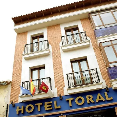 Ecologico Toral Hotel 3*